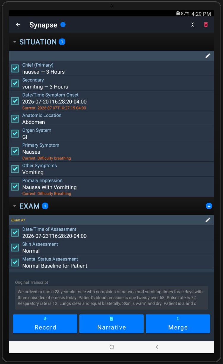 MetroPCR Synapse AI report entry screen comparing transcript findings with current report values